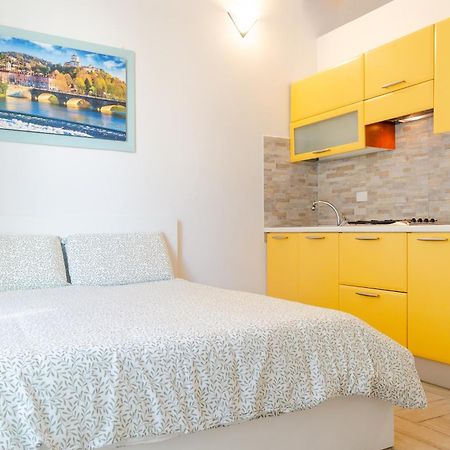 La Piccola By Happyhostorino Appartement Buitenkant foto